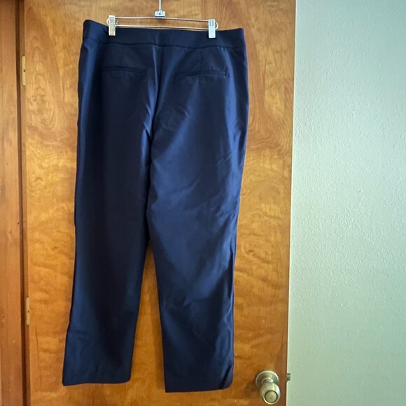 Quince Scuba Slim Ankle Pants in Navy 14 - Picture 3 of 4